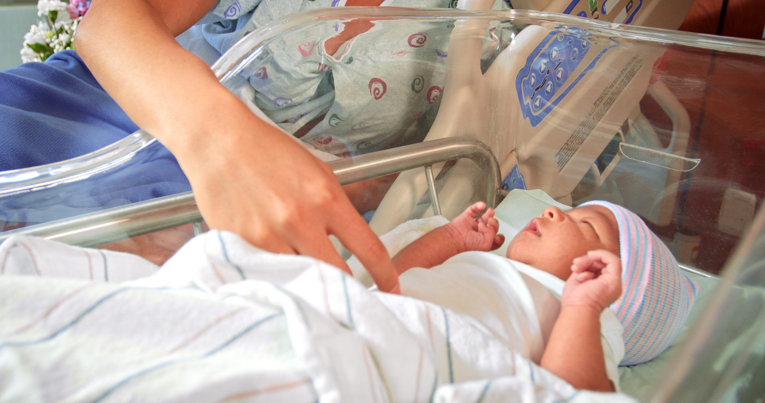 Advanced NICU and newborn care services at Margdarshan Hospital in Patna with neonatal intensive care and premature baby support.